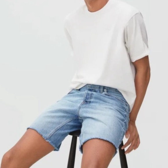Everlane Men's Denim Cut-Off Shorts. Size 34. Buttonfly. Frayed Hems. - Picture 12 of 14